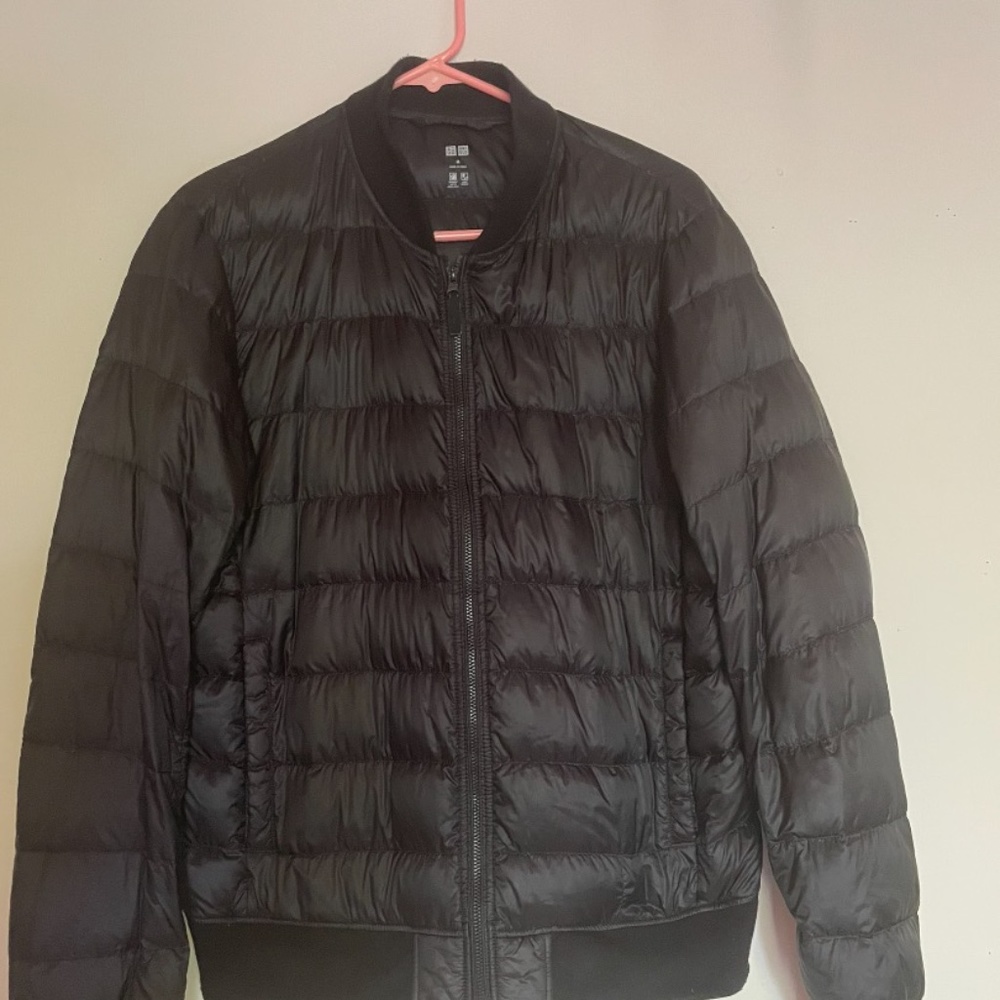 Uniqlo Bomber Jacket – Packable Down Puffer – M